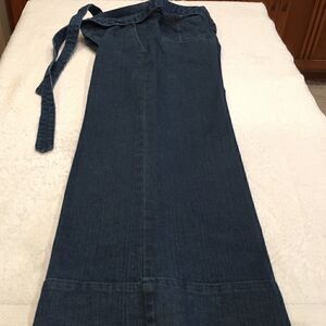 Du Jour blue jeans Capri size 4 tie waist flare